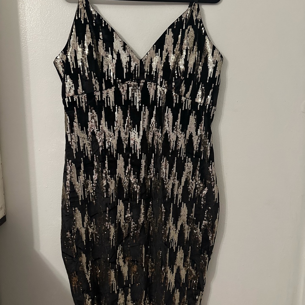 Elegant Black and gold Sequin Dress